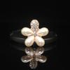 Nuevo estilo coreano, tocado de flores de cinco pétalos con diamantes de imitación y perlas, accesorios para el cabello, broche, colgante para teléfono móvil, belleza, bricolaje, aleación
