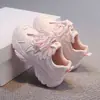 Tênis para meninas 2026 outono novo estilo coreano sola grossa sapatos de pai, modernos, respiráveis, leves sapatos casuais, sapatos de princesa