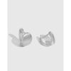 Nuevo INS transfronterizo europeo y americano S925 plata esterlina minimalista escudo aretes para mujer moda de lujo ligero retro diseño versátil