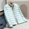 Moda Nueva de Otoño e Invierno 2025 Transfronteriza, Chaqueta Ligera de Plumas para Mujer, Estilo Corto con Relleno de Plumas de Pato Blanco, Abrigo Casual sin Cuello