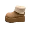 Botas de Neve Suede Redondas Tamanho 34 Pequeno para Mulheres, Novo Estilo Inverno 2025, Plataforma de Solado Grosso, Sapatos de Algodão Quentes com Forro de Lã