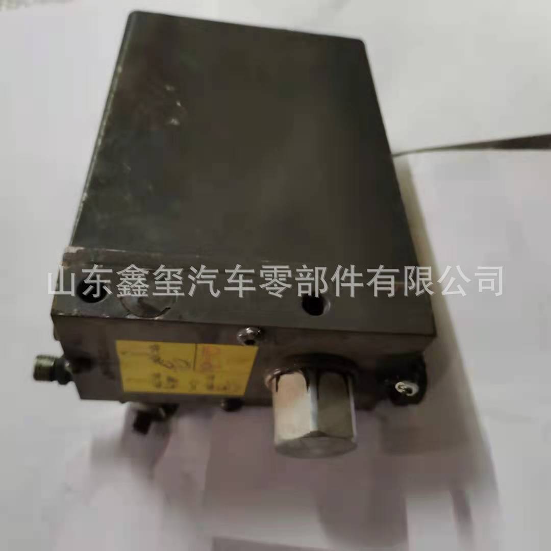 汕德卡驾驶室举升泵 (5).jpg