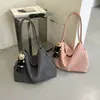 Bolsa de palha tecida em camurça retrô moderna estilo coreano para mulheres, nova coleção outono/inverno 2026, grande capacidade, bolsa de ombro, bolsa transversal