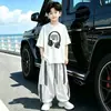 Conjunto de Verão Tendência Cool para Meninos, Conjunto Esportivo Elegante de Duas Peças para Crianças Maiores, Roupa Bonita para Meninos