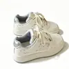 Zapatillas blancas de mujer para aumentar la altura, estilo coreano, mocasines versátiles de suela gruesa, nueva colección otoño 2026, zapatos casual increíblemente elegantes