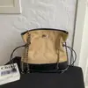 Bolsa Tote Tendência Corrente de Diamante para Mulheres 2025 Outono Nova Grande Capacidade Casual e Leve Luxo Ombro Único Transversal