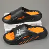 Pantuflas deportivas populares transfronterizas para hombre, chanclas casuales de coco para verano, sandalias de ducha transpirables sencillas de suela gruesa con masaje para parejas