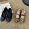 Zapatos Planos de Gamuza con Estampado de Leopardo Chuyuji para Mujer Primavera/Verano 2026 Bailarinas Mary Jane Negros para Combinar con Faldas