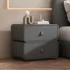 Mesita de noche pequeña moderna y minimalista para uso doméstico, hecha de madera maciza, de color crema, de alta gama, cuero de lujo ligero, con características de almacenamiento e instalación