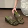 Chuyuji Sandálias chinelo com estampa de leopardo e bolinhas estilo francês para mulheres, calçado de verão para uso externo, novo modelo 2026, salto plataforma, chinelos de dedo de praia modernos e versáteis