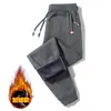 Calças de moletom de lã de cordeiro forradas de lã espessadas quentes calças casuais roupas externas calças esportivas de algodão inverno masculino novo outono e inverno