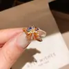 Anillo Abierto de Flor Redonda con Baño de Oro Real de 18K y Circonita, Anillo de Dedo Índice de Gama Alta de Nicho, Accesorio de Mano de Moda y Versátil