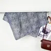 Pañuelo cuadrado pequeño de imitación seda 70 estilo coreano temperamento a juego con camisa traje pañuelo de seda protector fino para el cuello tacto de alta gama venta al por mayor