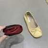 Zapatos Planos para Mujer Estilo Retro, Puntiagudos, Poco Profundos, Color Plateado, sin Cordones, con Moño, Nuevos Mocasines Planos para Primavera y Otoño