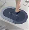 Tapetes de Terra de Diatomáceas Mais Vendidos no Exterior Que São Absorventes de Água, Resistentes à Sujeira, Resistentes ao Desgaste, Fáceis de Manter e Podem Ser Cortados no Tamanho Certo para Uso Doméstico em Banheiros e Entradas
