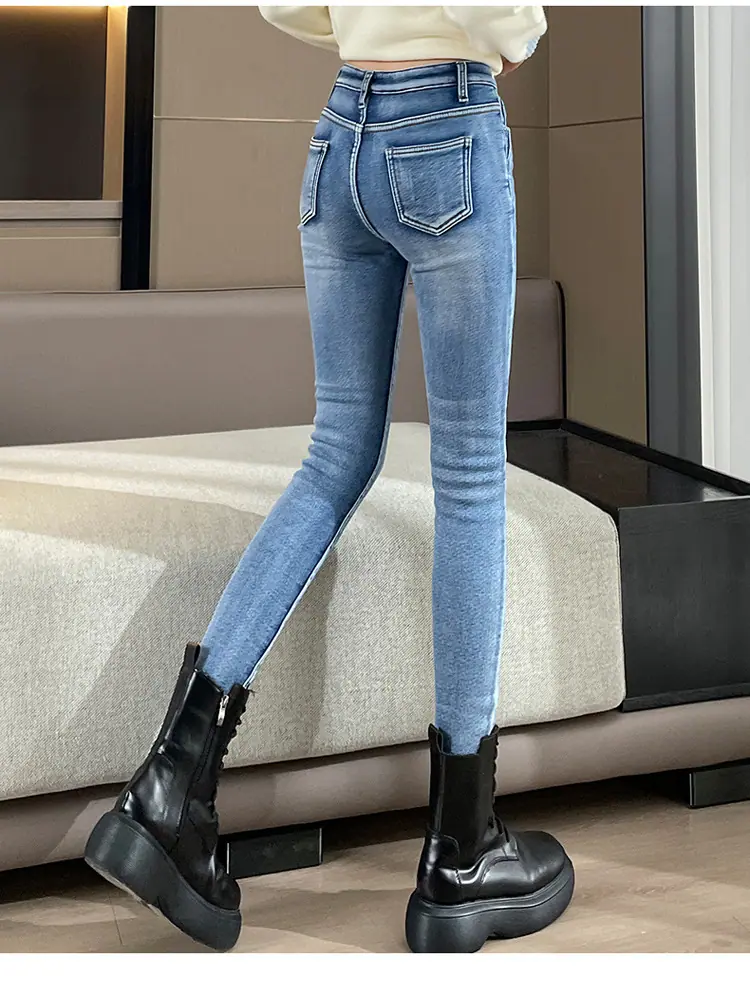 369_27.jpg