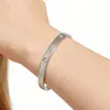 Comercio Electrónico Transfronterizo Más Vendido Pulsera de Cuatro Hojas y Cinco Pétalos Acero Inoxidable Flor Diamante Incrustado Pulsera con Números Romanos Conjunto de Pulseras
