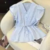 Verão 2026 Novo Design Estilo Coreano Senso de Design Retrô Xadrez Decote V Redutor de Idade Camisa Amarração na Cintura Cinturada Top Emagrecedor para Mulheres