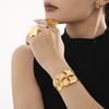 Pulsera Xinyixin de Acero Inoxidable con Hoja de Ginkgo Diseño Exagerado de Abertura Hueca Viento Europeo y Americano Chapado en Oro de 18k para Mujer
