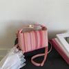 Bolsa Tejida de Playa para Vacaciones de Verano 2025, Bolso de Hombro Cruzado Casual de Gran Capacidad con Color de Contraste, Bolso Cubo en Forma de Media Luna