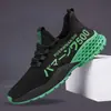 Zapatos transpirables y resistentes al olor, ligeros de suela blanda de malla para hombre, de verano, resistentes al desgaste, cómodos, moda juvenil, antideslizantes, ultraligeros, para correr