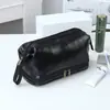 Bolsa de tocador para hombre de PU al por mayor transfronteriza para viajes de negocios y viajes, bolsa de mano para maquillaje de negocios, bolsa de tocador, bolsa de almacenamiento