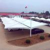 Fabricante Venta al por Mayor Estructura de Membrana Grande Cobertizo de Estacionamiento, Cobertizo de Estacionamiento para Coche de Batería, Punto de Carga Montado en Techo, Cobertizo de Estacionamiento para Coche