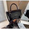 Bolsa da Moda que Combina com Tudo 2024 Nova Bolsa Balde para o Dia a Dia Bolsa Pequena da Moda Bola Prateada de Alto Nível Tiracolo Transversal Bolsa Feminina