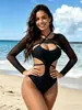 Nuevo bikini sexy ajustado de estilo europeo y americano, traje de baño de comercio exterior, conjunto de traje de baño de tirantes sin espalda para aguas termales para mujeres con un toque de alta gama