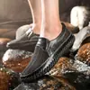 Sandalias de Verano Amazon Transfronterizas Zapatos de Malla Transpirable para Hombre Talla Grande 50 Zapatos de Cuero Cómodos de Suela Blanda para Ponerse Zapatos de Papá