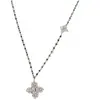 Colar com Pingente Duplo Flor de Trevo de Quatro Folhas de Luxo Leve e de Alta Qualidade para Mulheres, Design de Nicho Moderno e Elegante, Cravejado com Zircônia Corrente para Clavícula