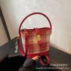 Bolsos de Moda de Alta Gama para Mujer 2026 Nuevo Otoño e Invierno Nicho Retro Bolso Cubo Viaje Casual Versátil Bolso Cruzado