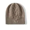 Chapéu de Tricô de Cashmere Cor Pura Novo Outono e Inverno Proteção Térmica para Orelhas Trançado Casual Proteção para o Pescoço Trançado Espessado Tendência