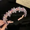 Diadema Rosa de Cristal de Lujo Ligero Estilo Coreano 2026 Nuevo Diseño de Marca Pequeña Diadema Full Diamante con Dientes Pinza Antideslizante para Mujeres
