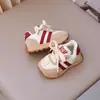 Zapatos Casuales para Caminar para Niños 2025 Verano Nuevos Tenis Casuales Versátiles para Niños Zapatos Forrest Gump Zapatos para Correr para Niñas