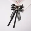 Envío gratis XXIV modelo nuevo lazo de encaje negro estilo princesa broche de lazo corsage nueva ropa para mujer