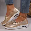 Comercio exterior transfronterizo talla grande casual zapatos individuales tacón de cuña slip-on mocasines europeos y americanos zapatos perezosos suela gruesa hebilla metálica mocasines