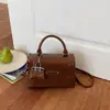 Bolso Cuadrado Pequeño de Mano de Alta Gama para Mujer, Nuevo Estilo 2026, Bolso de Hombro de Lujo Ligero, Bolso Cruzado para Viaje, Bolso Sencillo