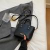 Comercio exterior este año explosiones populares bolso de cubo para mujer 2024 nueva moda versátil bolso de hombro portátil nicho bolso bandolera