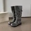 Primer Encuentro con Tacones Gruesos~ Caña Ancha Hebilla Desgastada Punta Redonda Botas de Montar Apilables Nuevas Botas Otoño/Invierno 2026