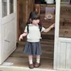 Conjunto de Niña Estilo Coreano Inspirado en Chanel Verano 2026 Nuevo Color Bloqueado Cuello Redondo Tejido Manga Corta Falda Plisada Cuadros para Niños Pequeños