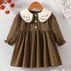 Vestido de Manga Larga para Niñas Estilo Coreano Estilo Primavera y Otoño Algodón para Niños Pequeños y Medianos Cuello de Muñeca Flor Bordada Falda de Princesa