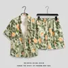 Nueva Camisa de Manga Corta con Solapa para Hombre Estilo Hong Kong Estampada Traje Hawaiano Camisa Floral de Vacaciones Pantalones Cortos Casuales