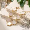 Conjunto de Joyería de Pulsera con Dijes de Estampado de Leopardo Clásico y Trébol de Cinco Hojas, Moda Bohemia Transfronteriza Europea y Americana, con Múltiples Opciones para Elegir
