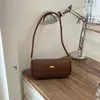 Bolso de axila con acabado mate para mujer, nuevo bolso de hombro popular y versátil 2026, diseño de nicho para otoño e invierno, bolso pequeño cuadrado para ir al trabajo