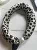 Colar de lenço de seda com pérolas e fecho magnético para mulheres, corrente fina para clavícula de verão, lenço pequeno retrô francês, lenço decorativo para o pescoço