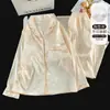 Conjunto Elegante de Duas Peças Jacquard Manga Longa Feminino com Bojos, Pijama Luxuoso Sedoso Confortável para Casa