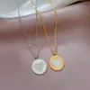 [Acero de titanio de cuerpo completo] corazón de amor extravagante ligero estilo muy simple cadena de clavícula de oro real para mujer accesorios de la red