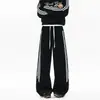 Calça de moletom atlética estilo americano, perna reta, com três listras, unissex, nova coleção de primavera, moderna, modelagem solta, casual, com cordão, perna larga, calça comprida
