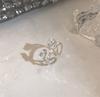 Anel Feminino Elegante Estilo Frio de Luxo Leve Design de Nicho Borboleta de Diamante Brilhante Strass Gota d'Água Zircônia Anel Aberto para Mulheres ins
